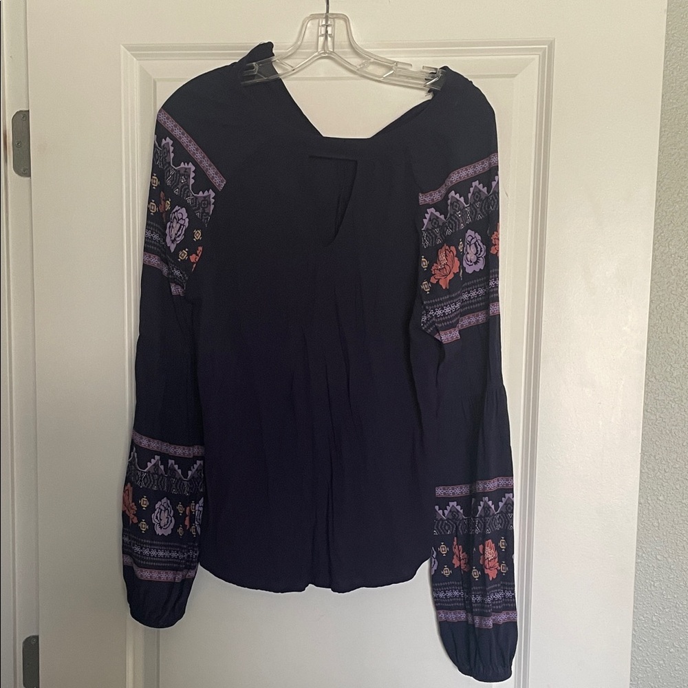 Women's Purple Top size M